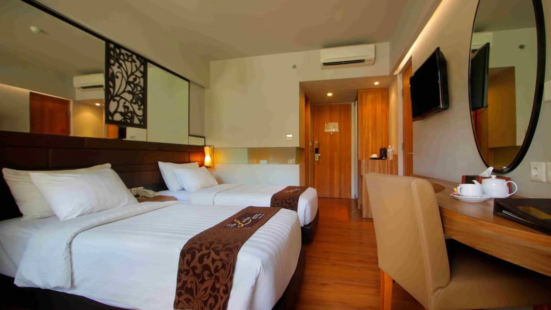 The Lerina Hotel Nusa Dua Нуса-Дуа 4*,  Индонезия